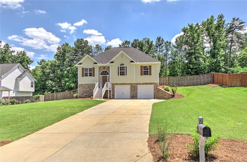 62 Roundtree Court Dallas, GA 30132 - Photo 3 of 18