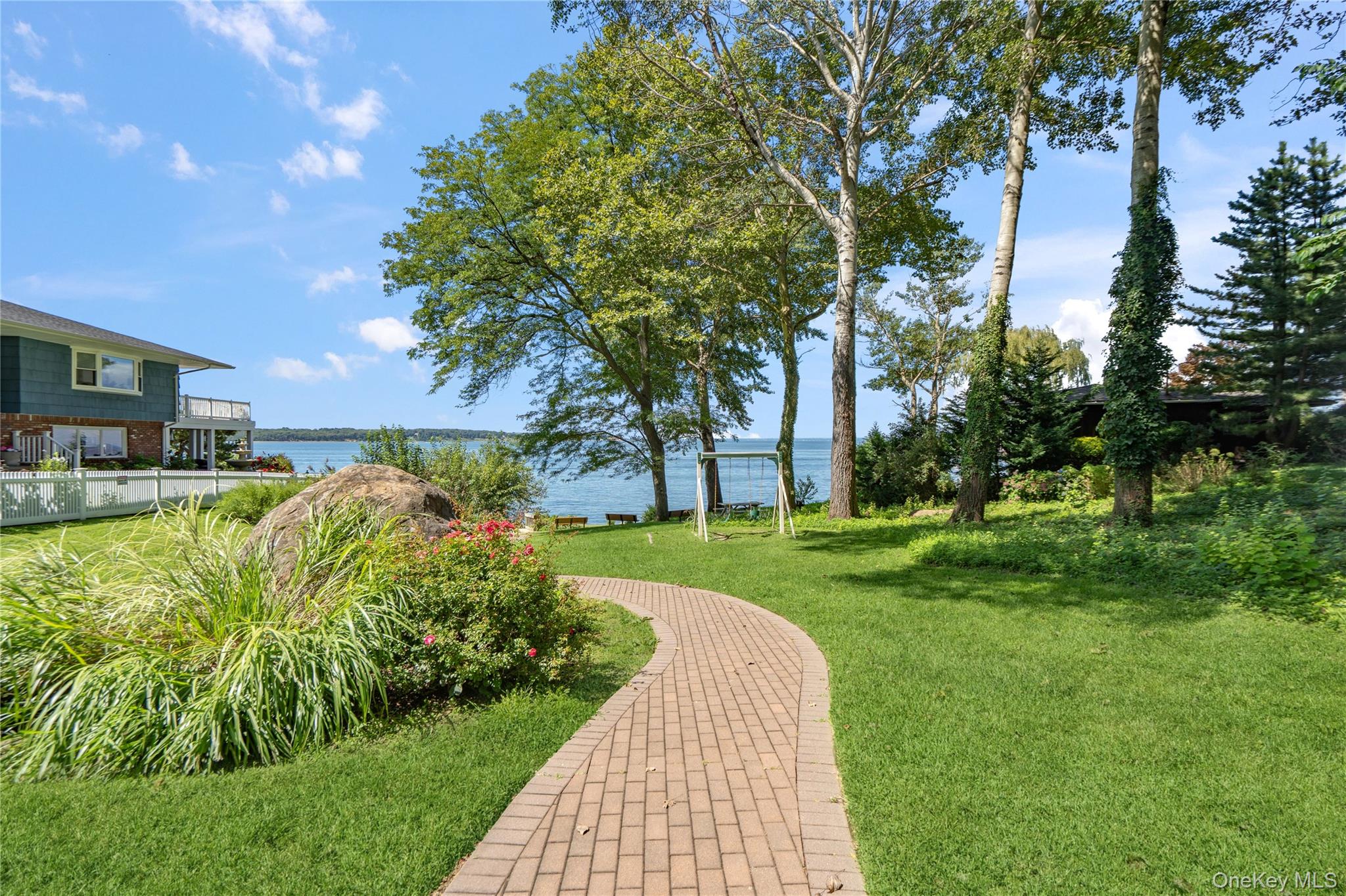 16 Westview Road Northport, NY 11768 - Photo 47 of 47 Gallery Image 47