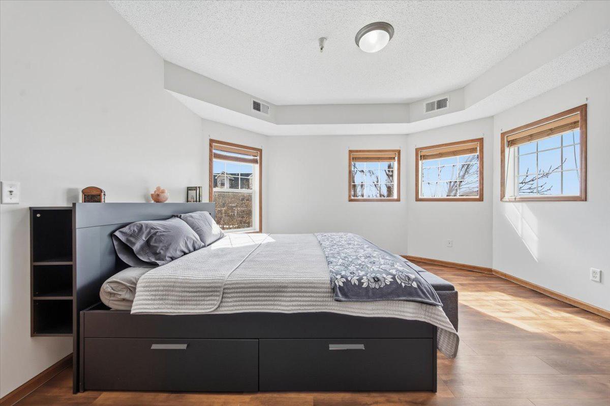 114200 Hundertmark Road, Unit 212 Chaska, MN 55318 - Photo 17 of 29