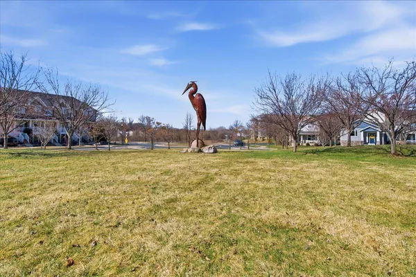 $196,500 | 114200 Hundertmark Road, Unit 212, Chaska, MN 55318