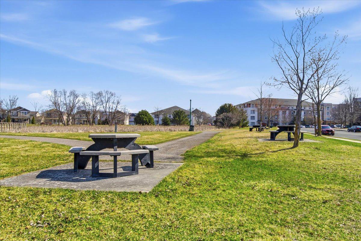 114200 Hundertmark Road, Unit 212 Chaska, MN 55318 - Photo 7 of 29