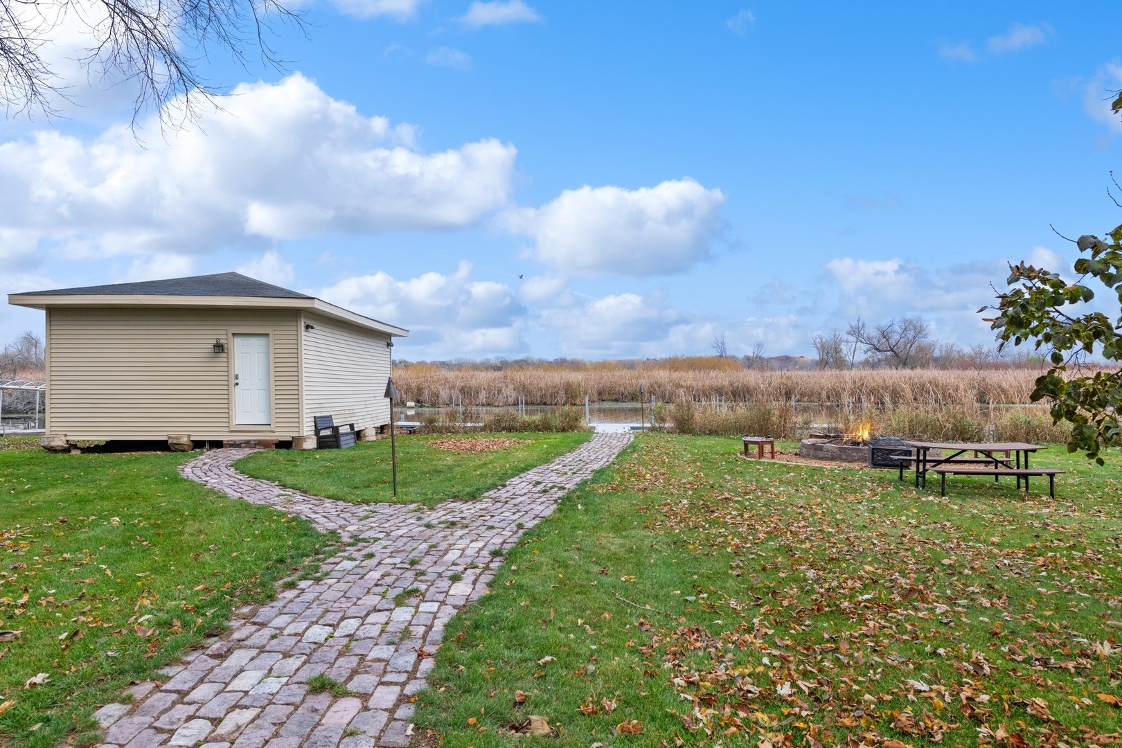 38361 North Primrose Path Spring Grove, IL 60081 - Photo 21 of 30 Gallery Image 21