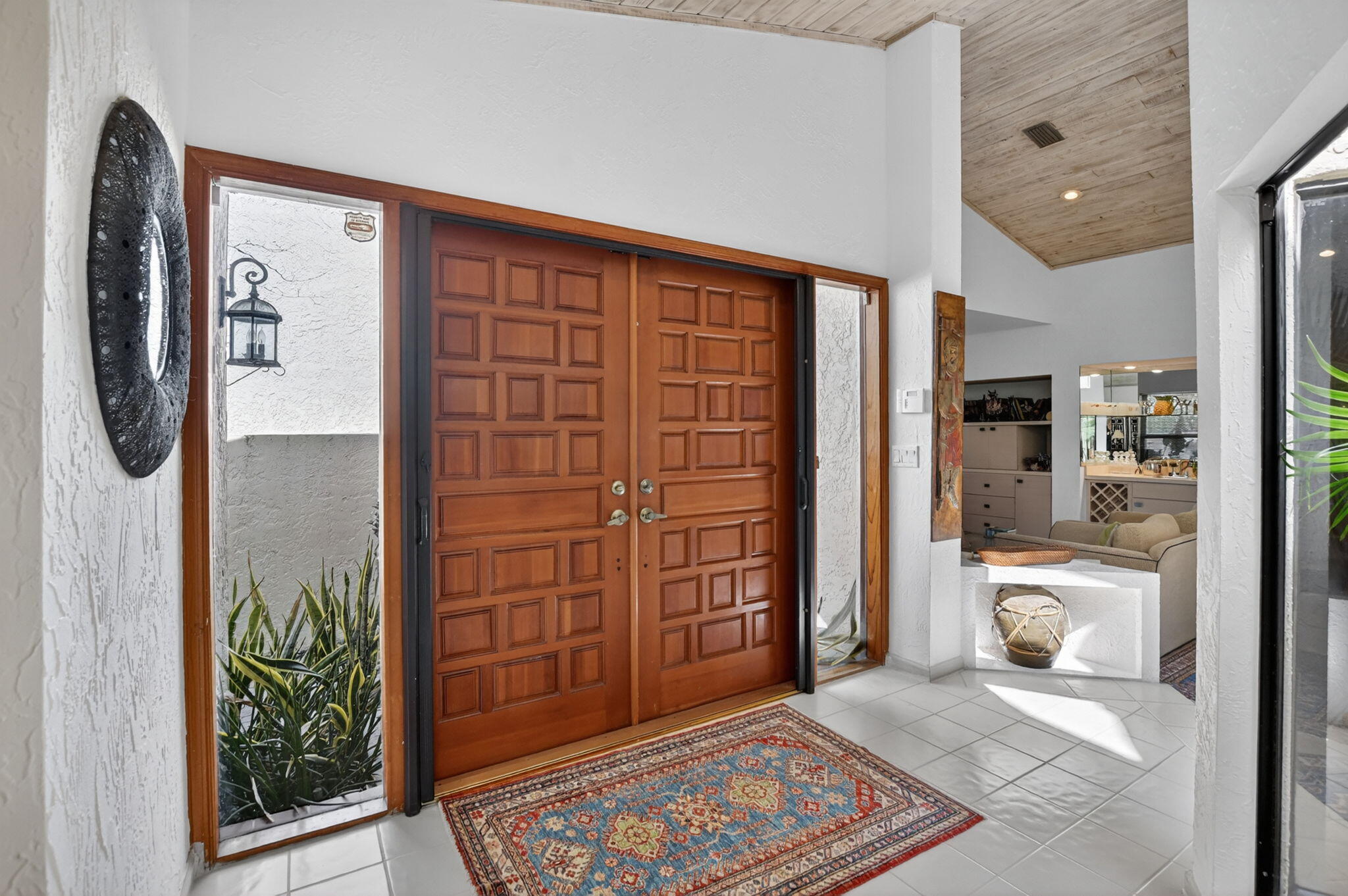 22519 Esplanada Circle, Unit W Boca Raton, FL 33433 - Photo 4 of 57 Foyer entry
