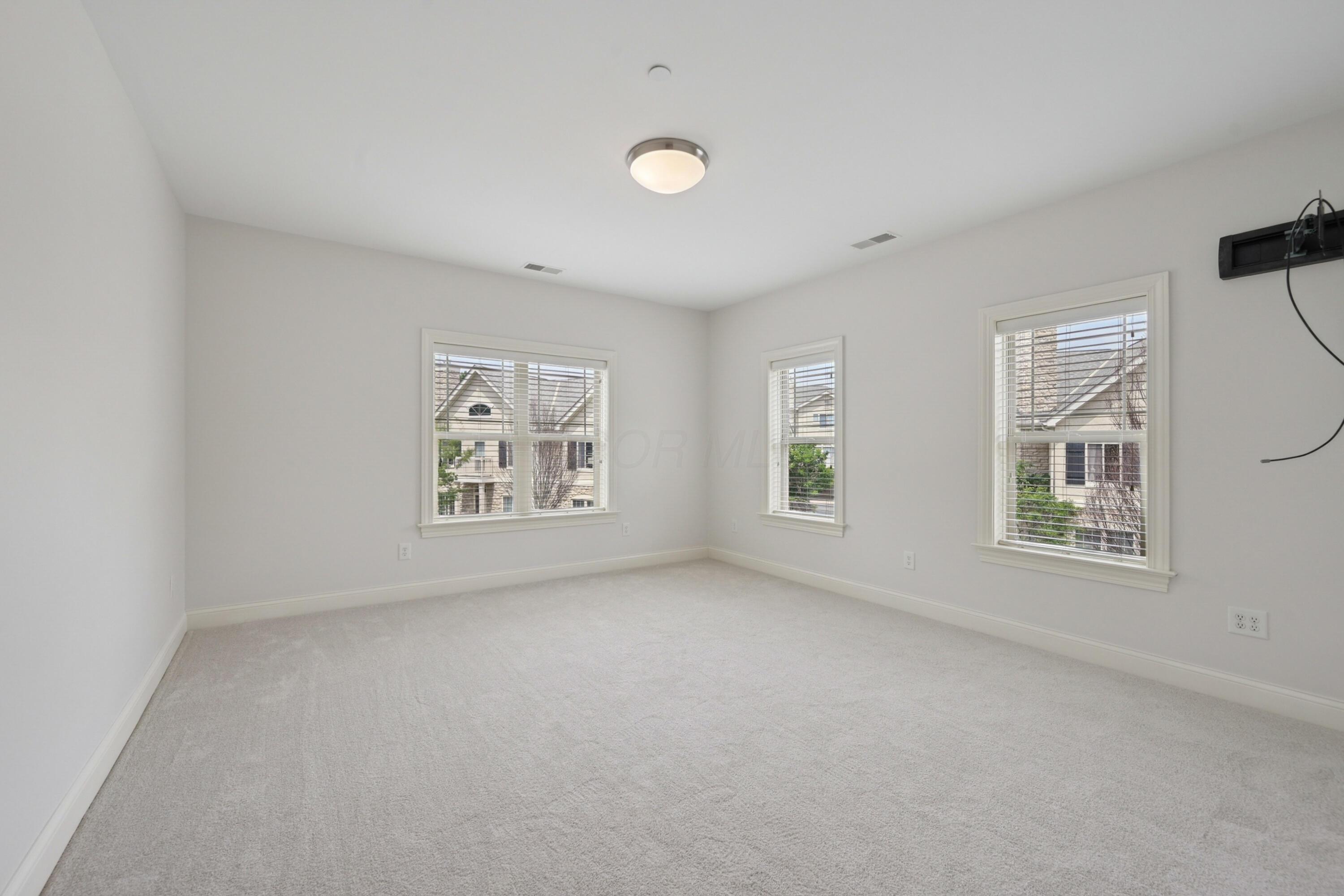 3175 Tremont Road, Unit 215 Columbus, OH 43221 - Photo 35 of 66 32-print-Tremont Rd-S2207-032