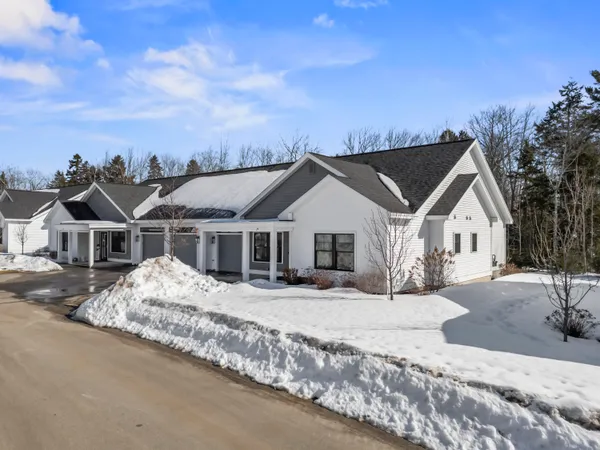 $700,000 | 19 Mill Commons Drive, Unit 19, Scarborough, ME 04074