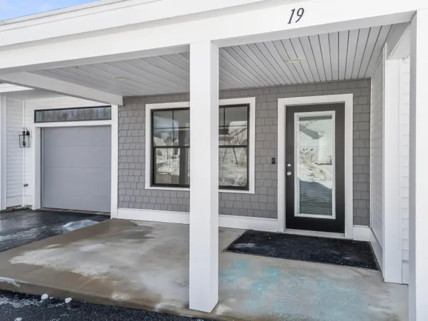 $700,000 | 19 Mill Commons Drive, Unit 19, Scarborough, ME 04074