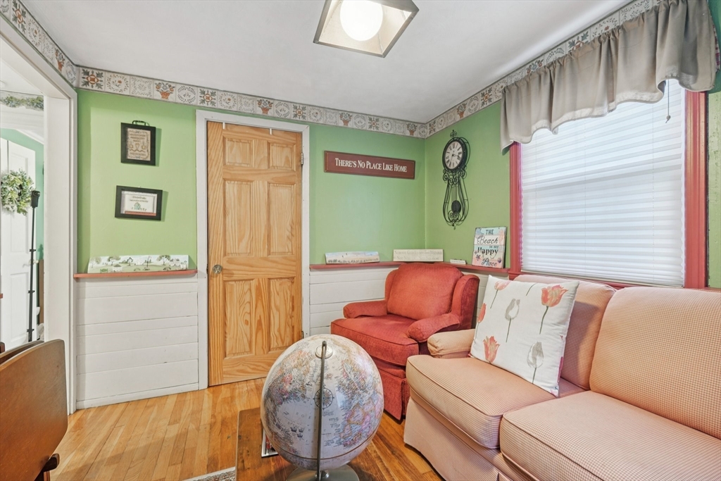 95 Fuller Road Weymouth, MA 02191 - Photo 12 of 28 Gallery Image 12