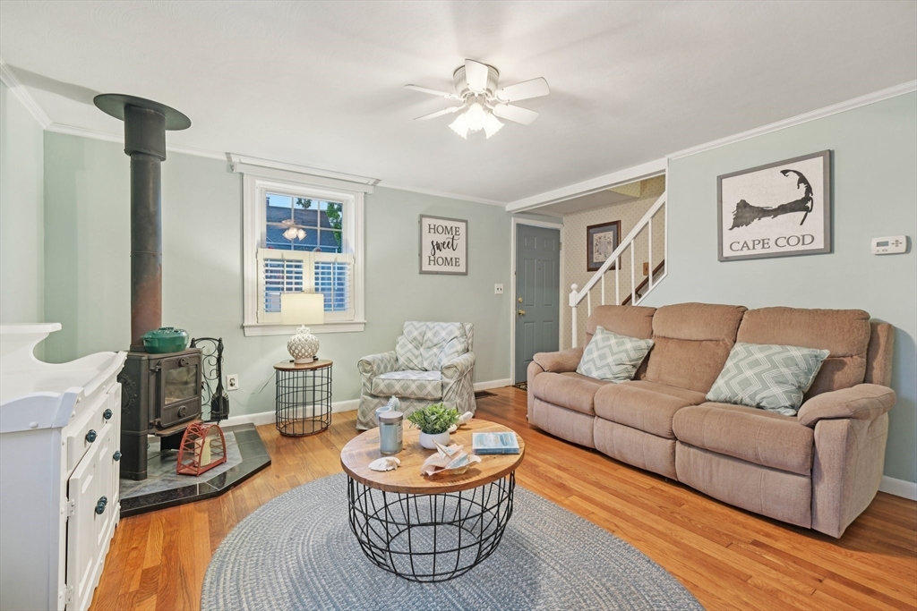 95 Fuller Road Weymouth, MA 02191 - Photo 4 of 28 Gallery Image 4