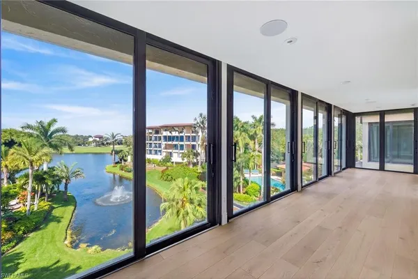 a view of an entryway