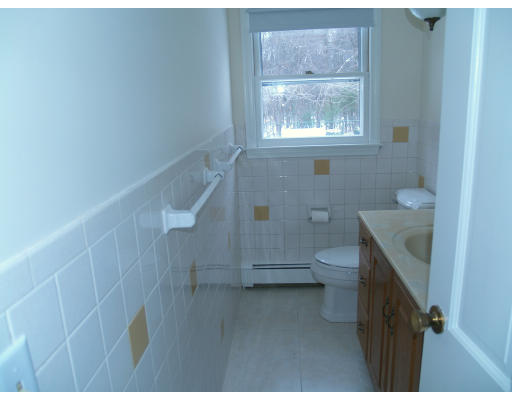 111 Parker Road Chelmsford, MA 01824 - Photo 8 of 14