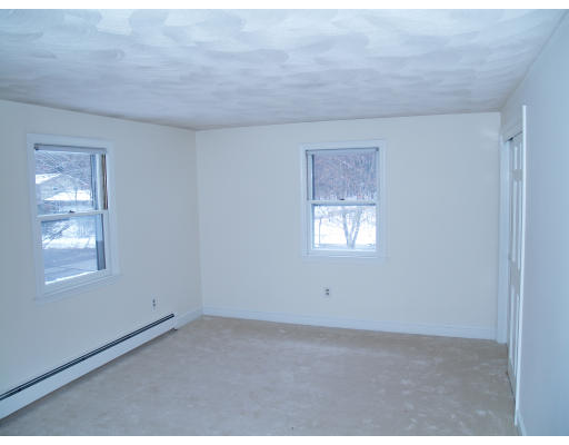 111 Parker Road Chelmsford, MA 01824 - Photo 10 of 14