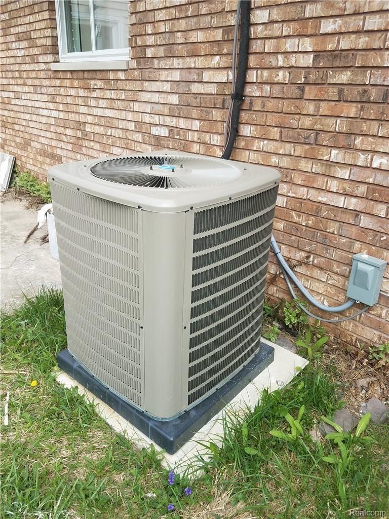 436 Helen Street Inkster, MI 48141 - Photo 5 of 29 new ac