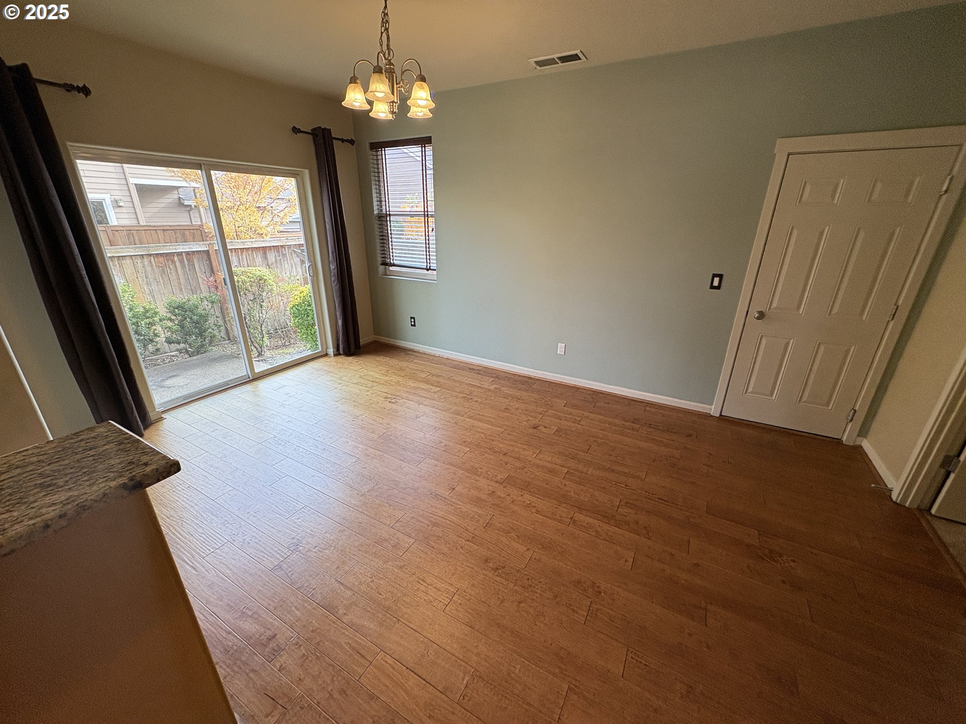 10552 Northeast Gateway Street Hillsboro, OR 97006 - Photo 11 of 41