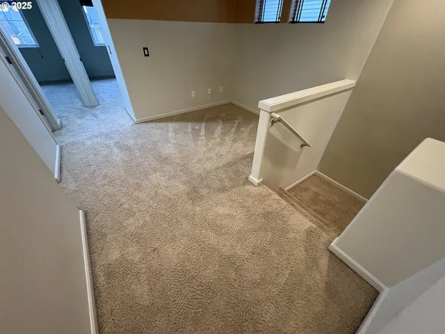 $519,500 | 10552 Northeast Gateway Street, Hillsboro, OR 97006