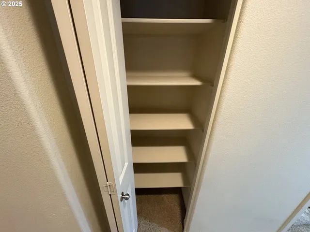 $519,500 | 10552 Northeast Gateway Street, Hillsboro, OR 97006