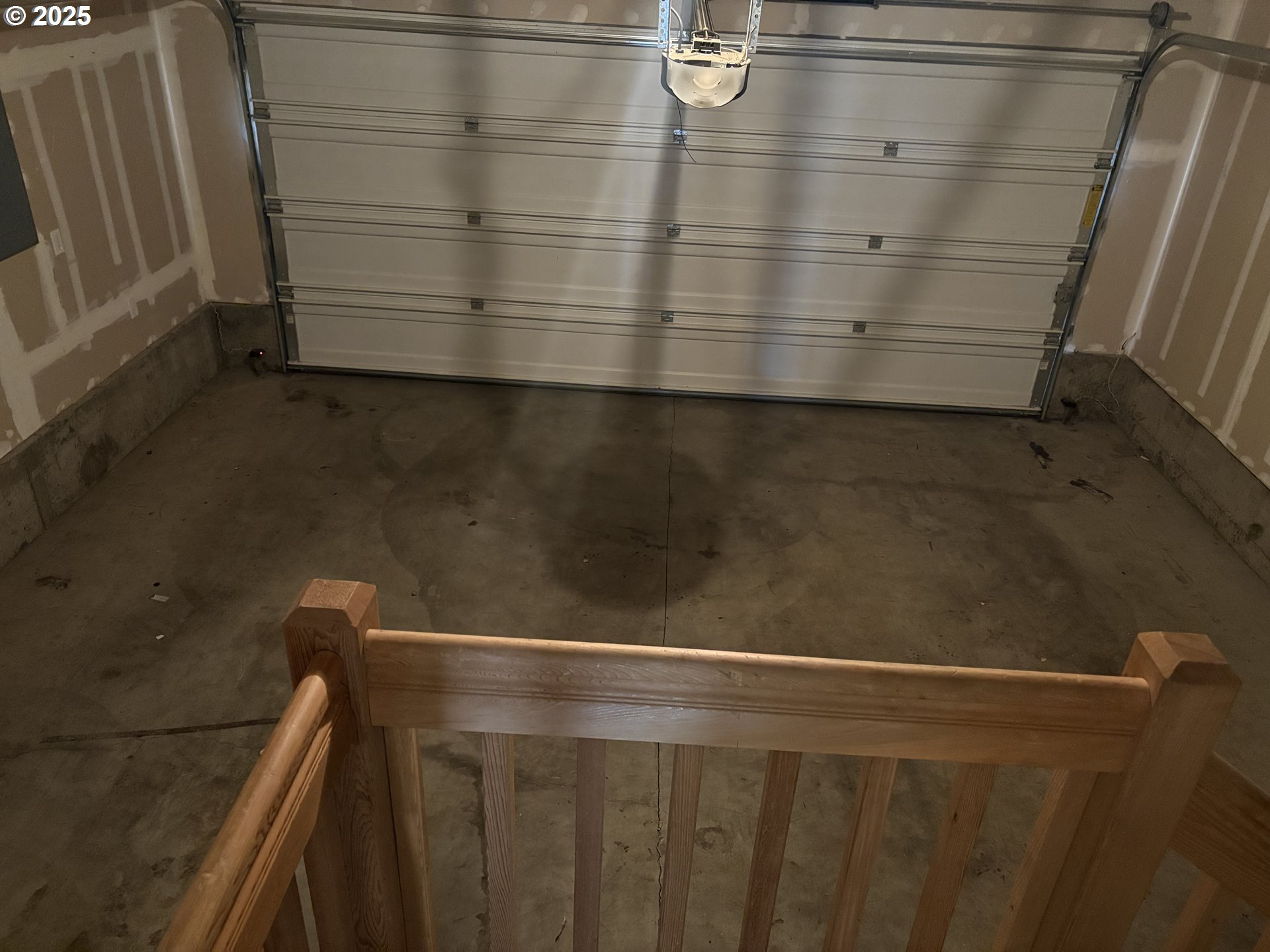 10552 Northeast Gateway Street Hillsboro, OR 97006 - Photo 27 of 41 a close up of a shower