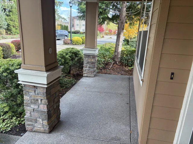 $519,500 | 10552 Northeast Gateway Street, Hillsboro, OR 97006