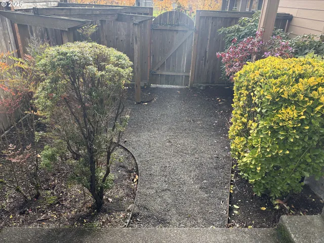 $519,500 | 10552 Northeast Gateway Street, Hillsboro, OR 97006