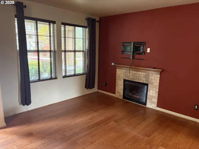 $519,500 | 10552 Northeast Gateway Street, Hillsboro, OR 97006