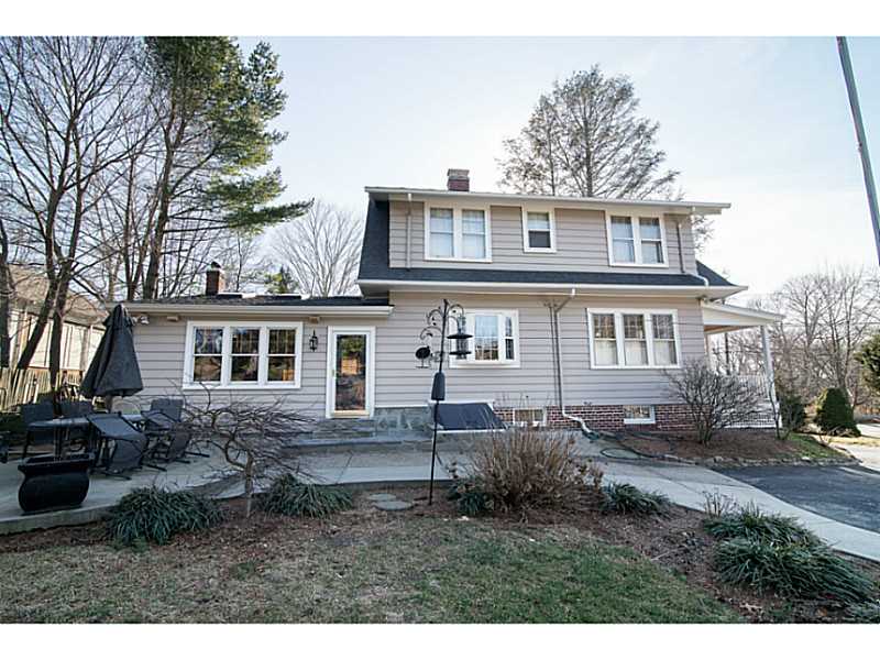 175 New Meadow Road Barrington, RI 02806 - Photo 19 of 20 Exterior Back.