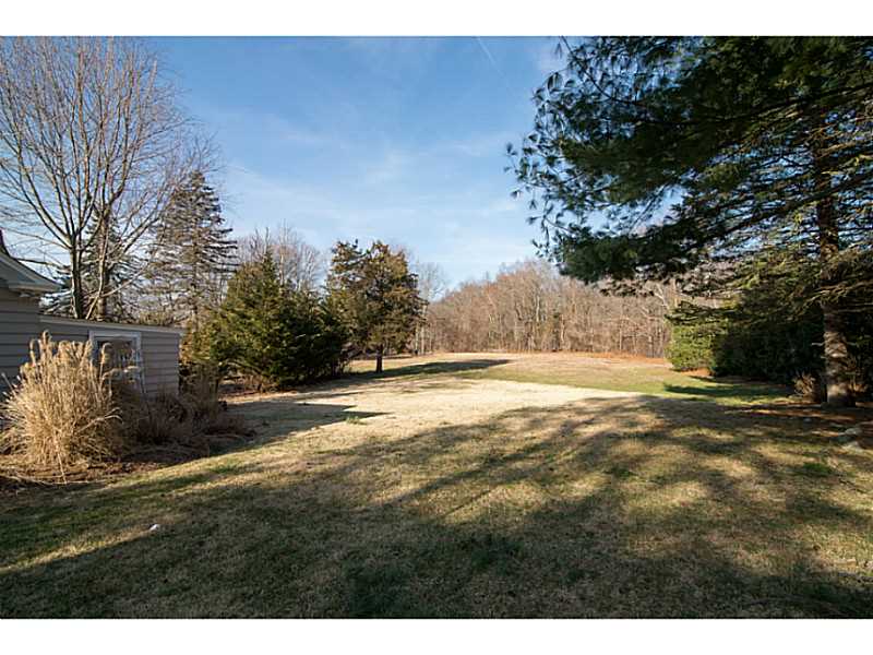 175 New Meadow Road Barrington, RI 02806 - Photo 20 of 20 Exterior Back. Totally privacy