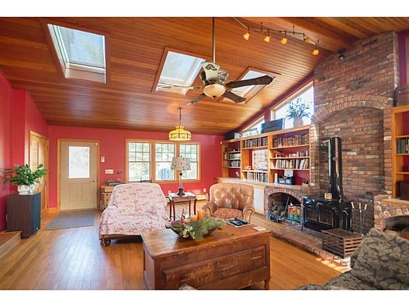 175 New Meadow Road Barrington, RI 02806 - Photo 5 of 20 Den/Family/Great Room.