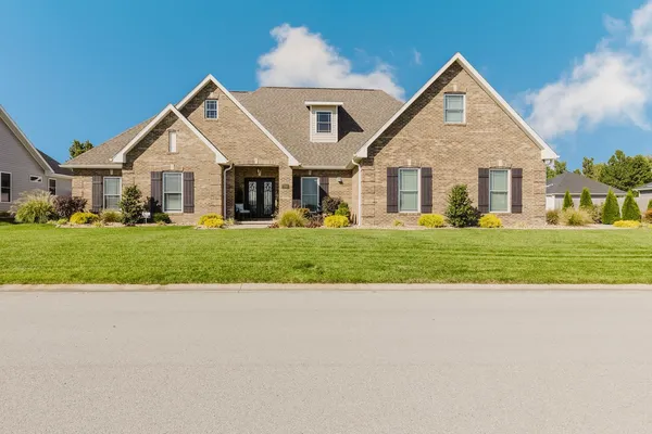 $550,000 | 1112 Daybreak Drive, Marion, IL 62959