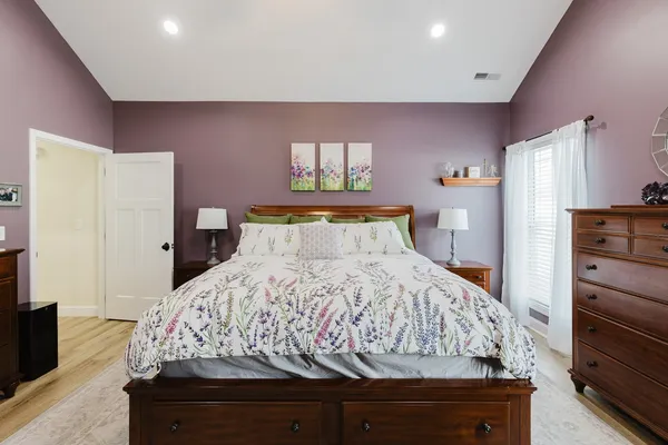 $550,000 | 1112 Daybreak Drive, Marion, IL 62959