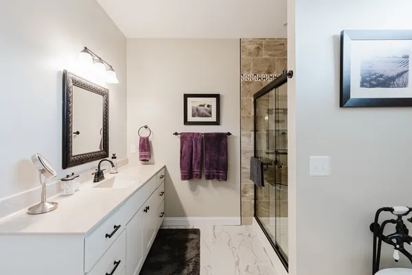 $550,000 | 1112 Daybreak Drive, Marion, IL 62959