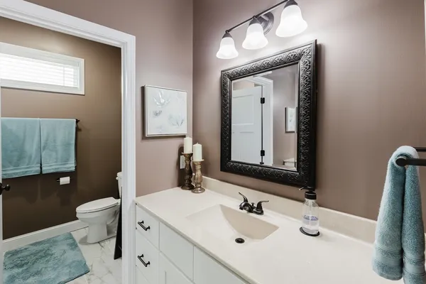 $550,000 | 1112 Daybreak Drive, Marion, IL 62959