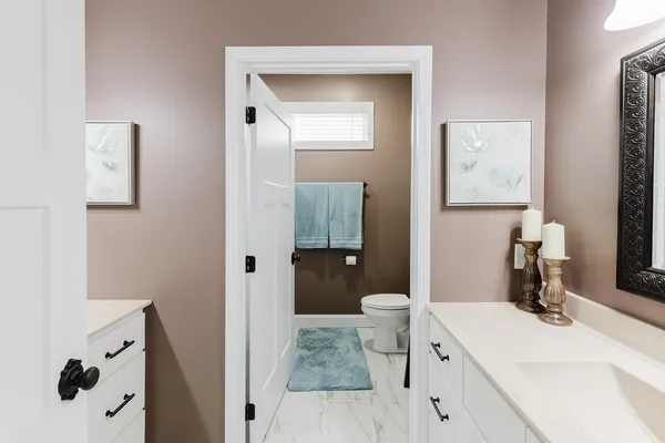 $550,000 | 1112 Daybreak Drive, Marion, IL 62959