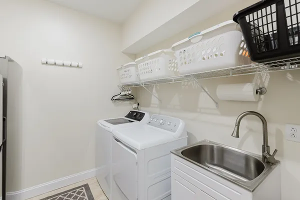 $550,000 | 1112 Daybreak Drive, Marion, IL 62959