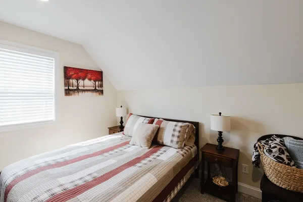 $550,000 | 1112 Daybreak Drive, Marion, IL 62959