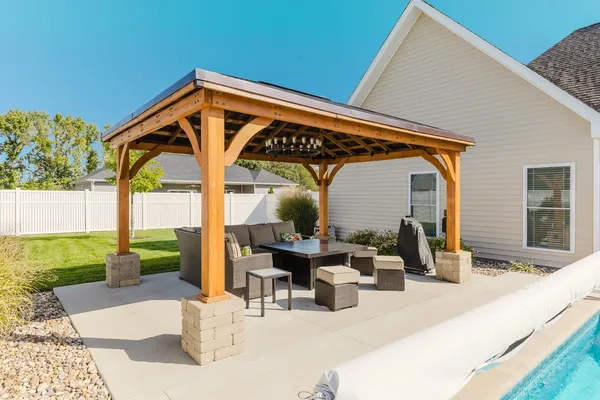 $550,000 | 1112 Daybreak Drive, Marion, IL 62959