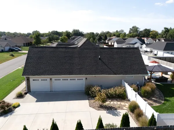 $550,000 | 1112 Daybreak Drive, Marion, IL 62959