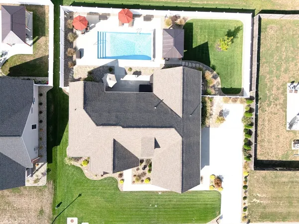 $550,000 | 1112 Daybreak Drive, Marion, IL 62959