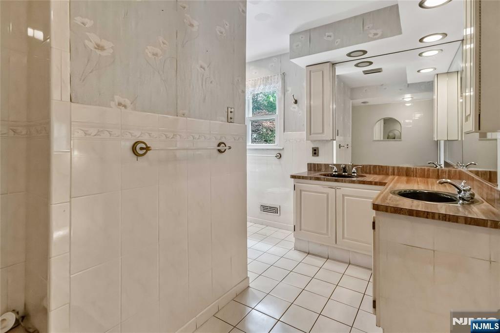 45 Nance Road West Orange, NJ 07052 - Photo 22 of 39