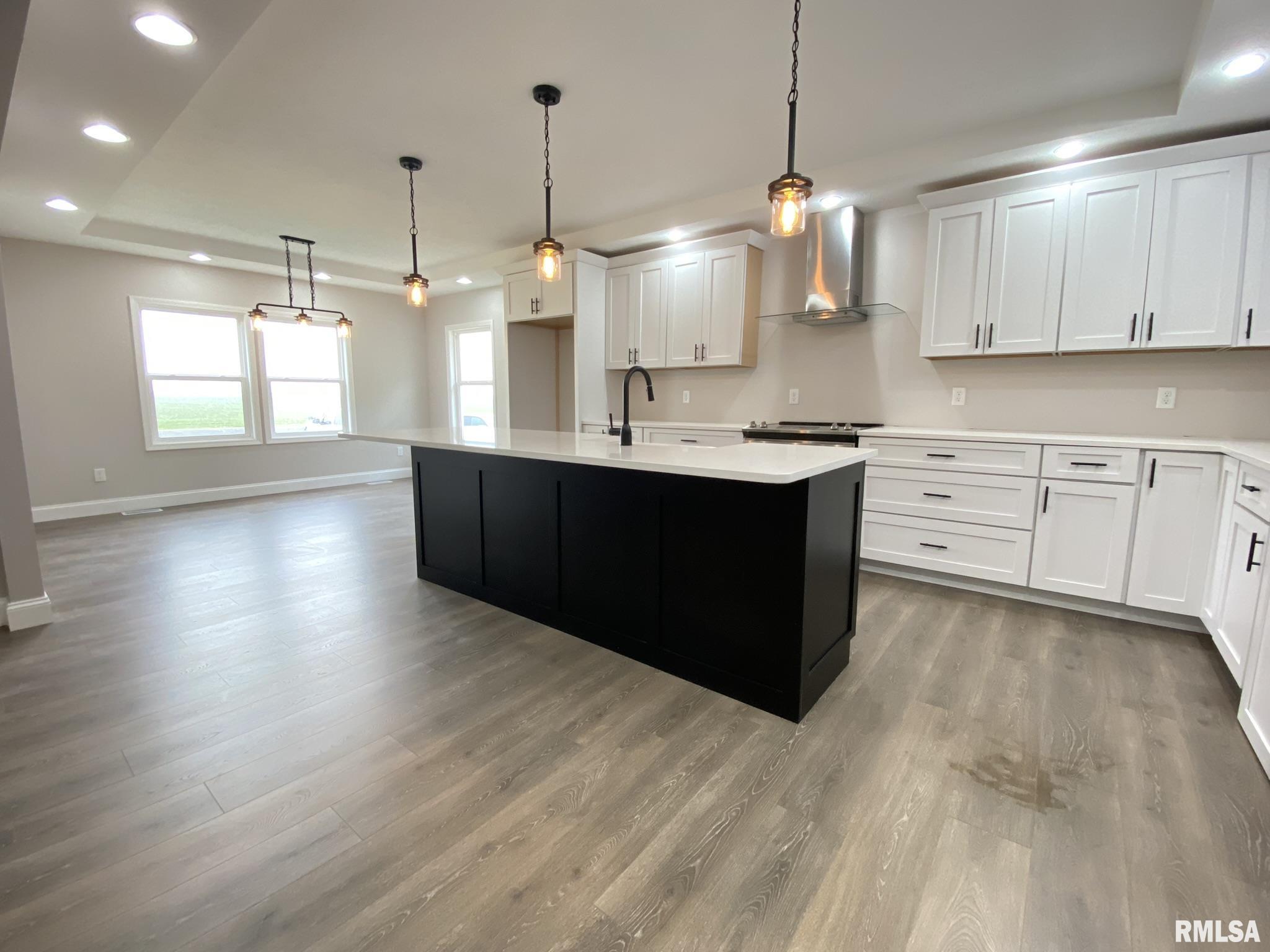 1890 Roby Road Mechanicsburg, IL 62545 - Photo 8 of 46 Gallery Image 8