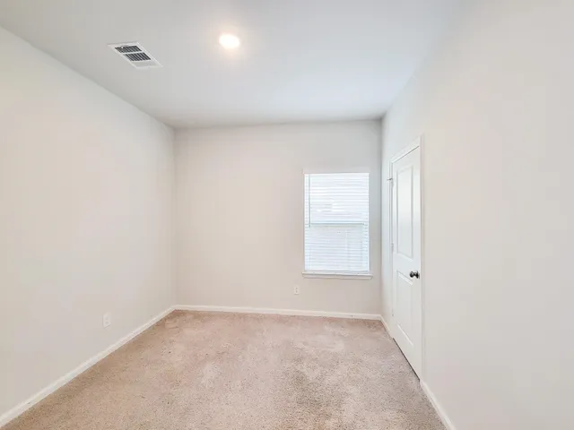 $2,400 | 94 Valiant Ridge Trail, Magnolia, TX 77354