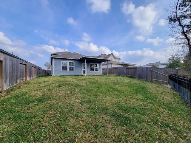 $2,400 | 94 Valiant Ridge Trail, Magnolia, TX 77354