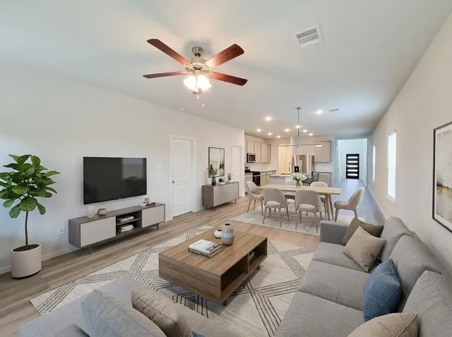 $2,400 | 94 Valiant Ridge Trail, Magnolia, TX 77354