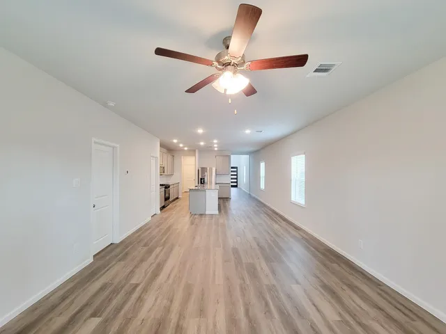 $2,350 | 94 Valiant Ridge Trail, Magnolia, TX 77354