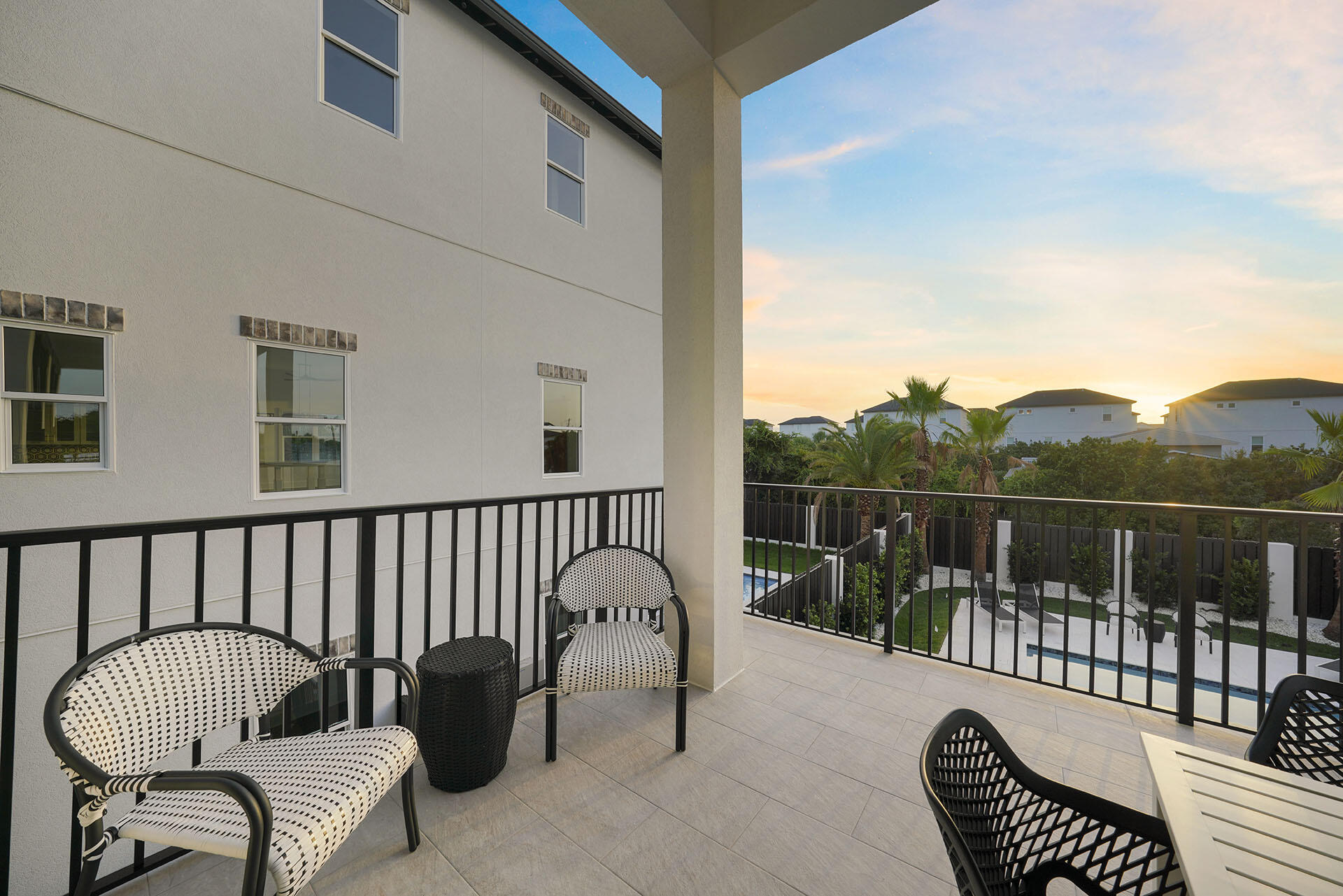 336 South Holiday Road Destin, FL 32550 - Photo 30 of 40 a view of balcony with furniture