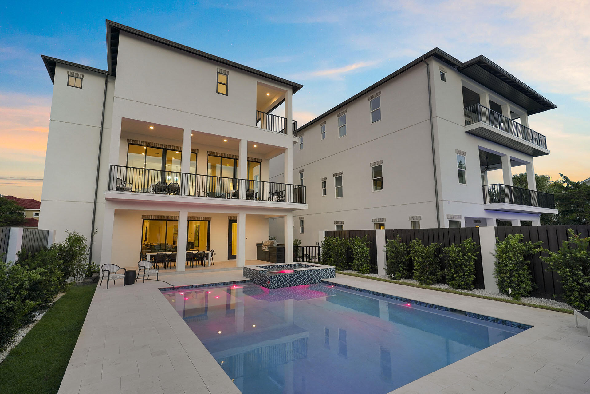 336 South Holiday Road Destin, FL 32550 - Photo 40 of 40 a front view of a house with swimming pool