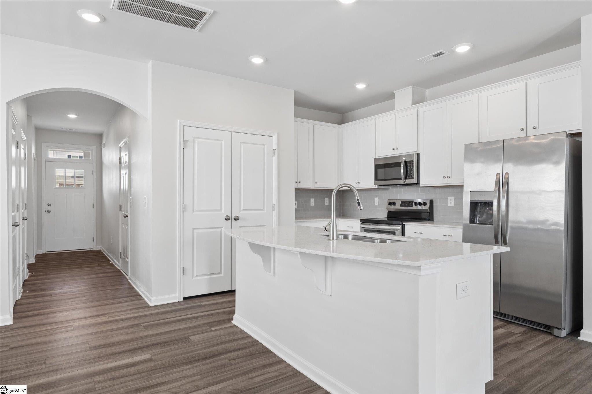 299 East Compass Way Easley, SC 29640 - Photo 4 of 26