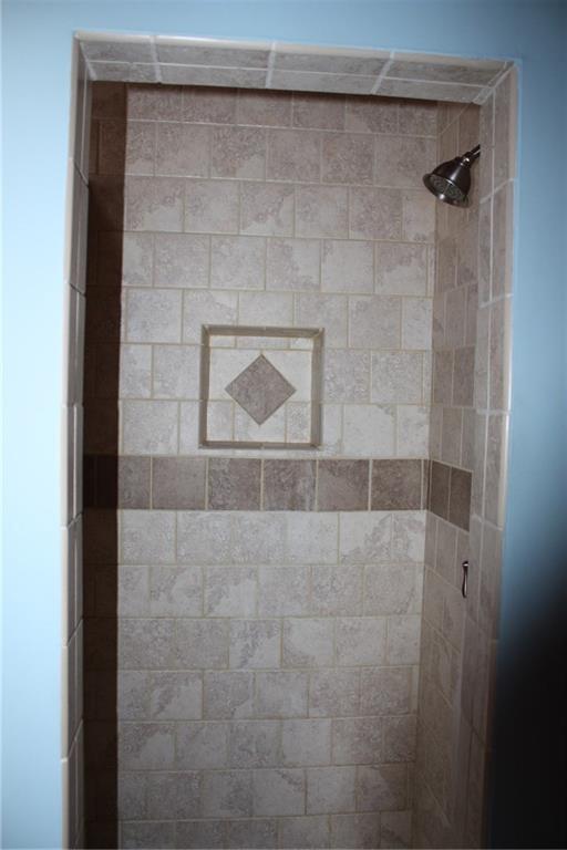 395 Cotton Road Lewiston, ME 04240 - Photo 21 of 34 Photo