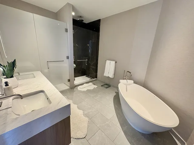 $15,000 | 160 2nd Avenue South, Unit 1707, Nashville, TN 37201