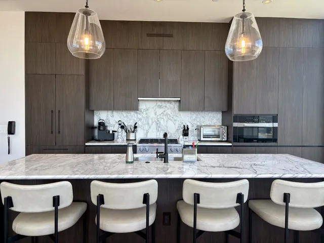 $15,000 | 160 2nd Avenue South, Unit 1707, Nashville, TN 37201