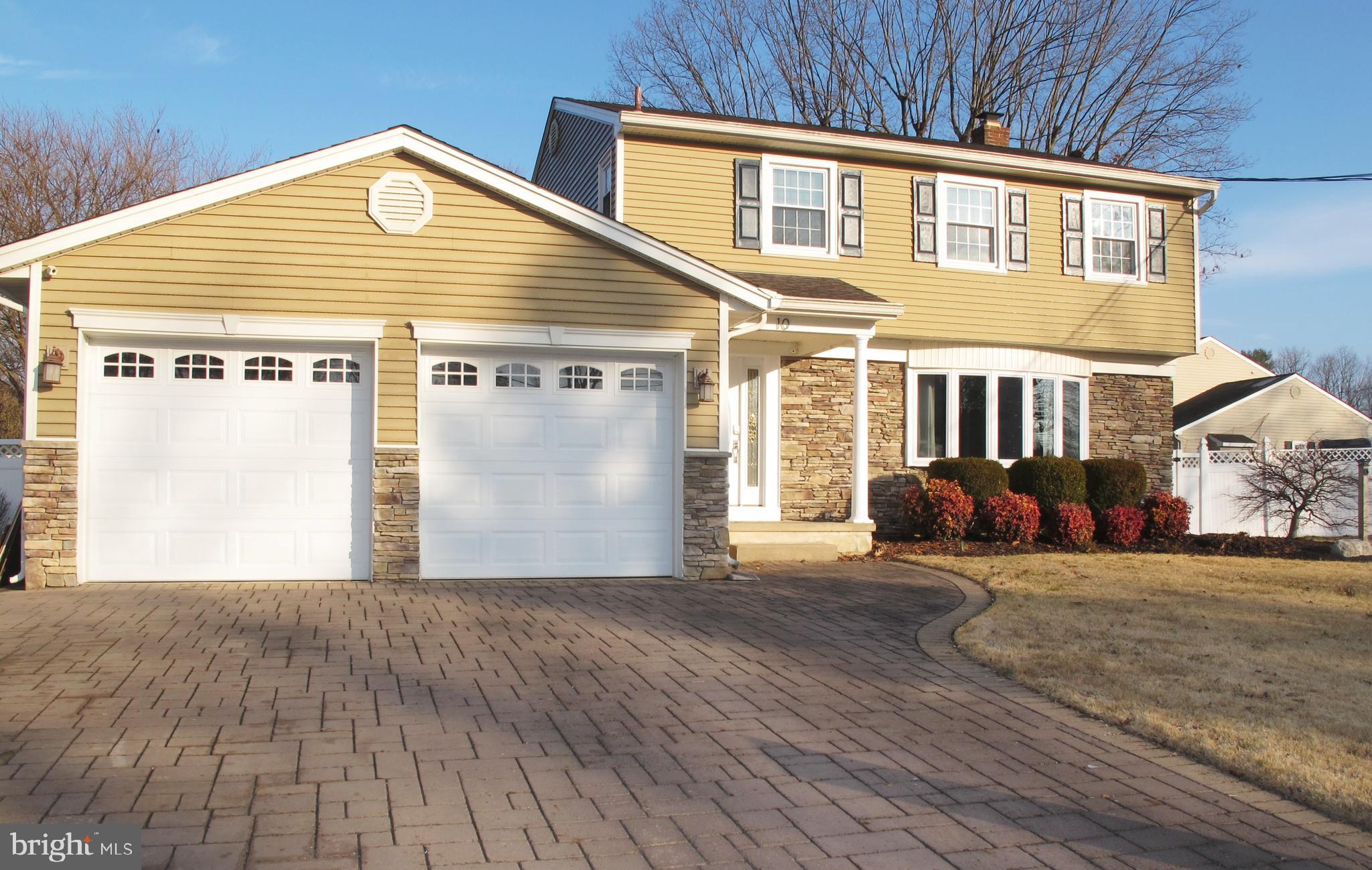 "Impressive" Woodstream Colonial