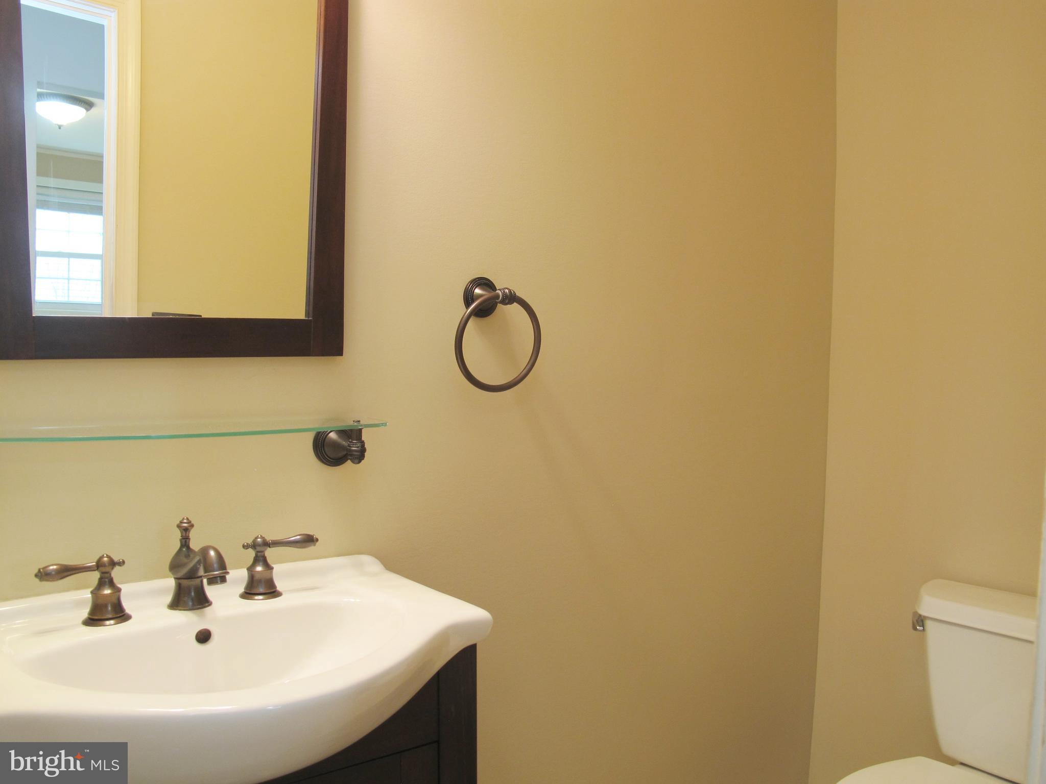 10 Woodbridge Road Marlton, NJ 08053 - Photo 21 of 39 Powder Rm